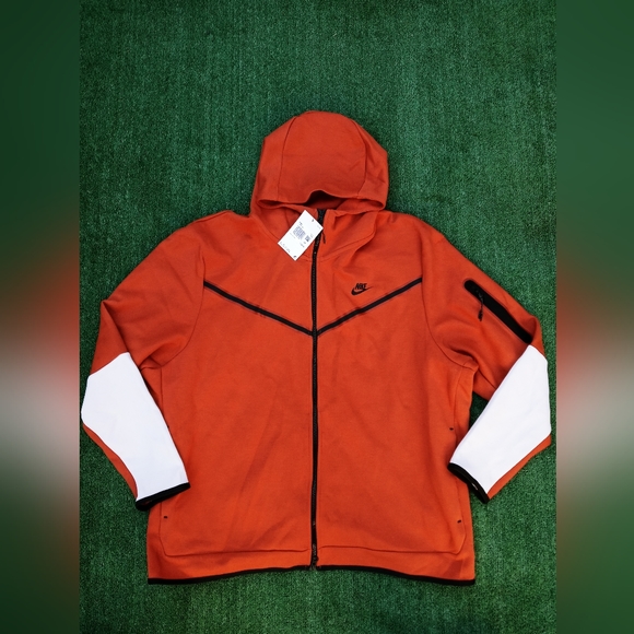 NWT Mens Nike Tech Fleece size 3XL - Picture 1 of 4